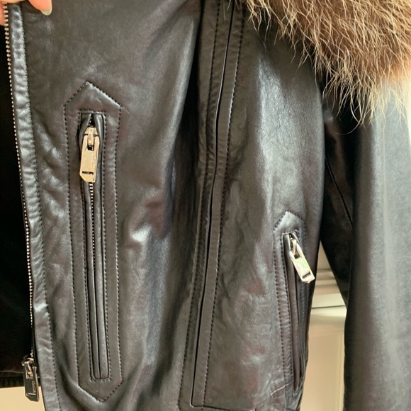 Fur collar leather jacket - Picture 7 of 10